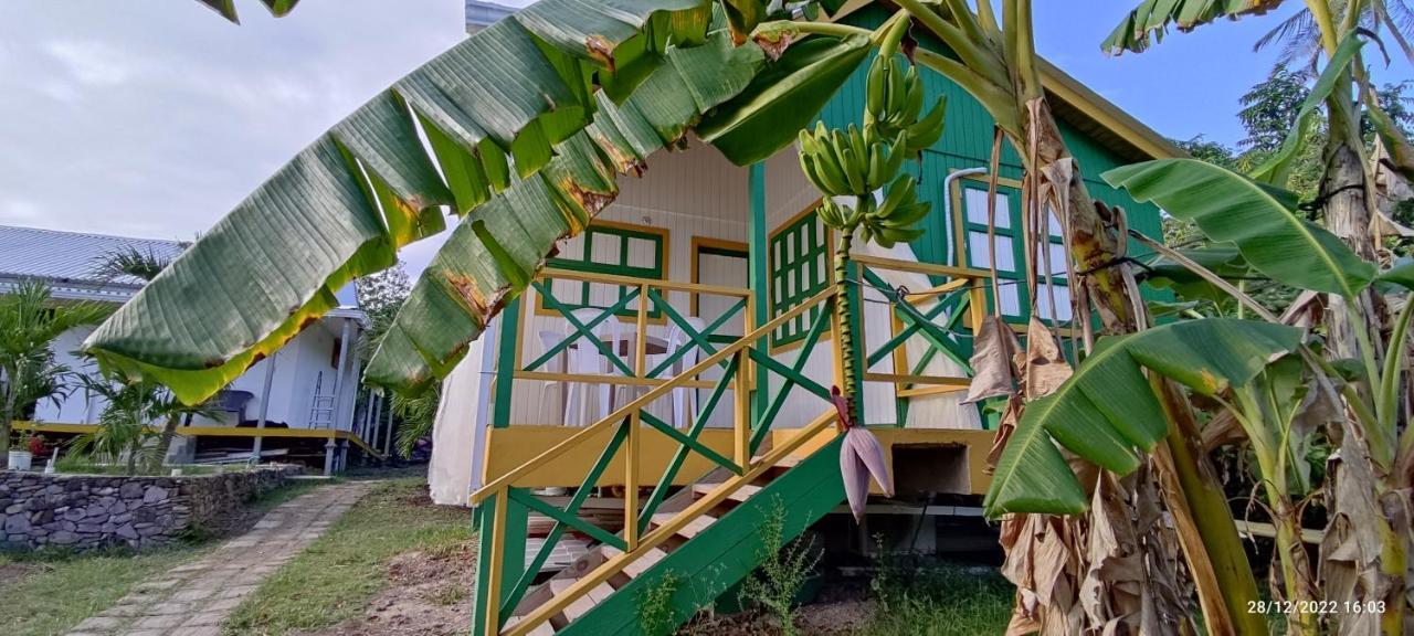 Hotel Yellow Home Providencia Isla South West Bay Екстериор снимка