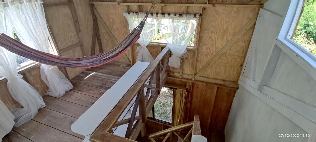 Hotel Yellow Home Providencia Isla South West Bay Екстериор снимка