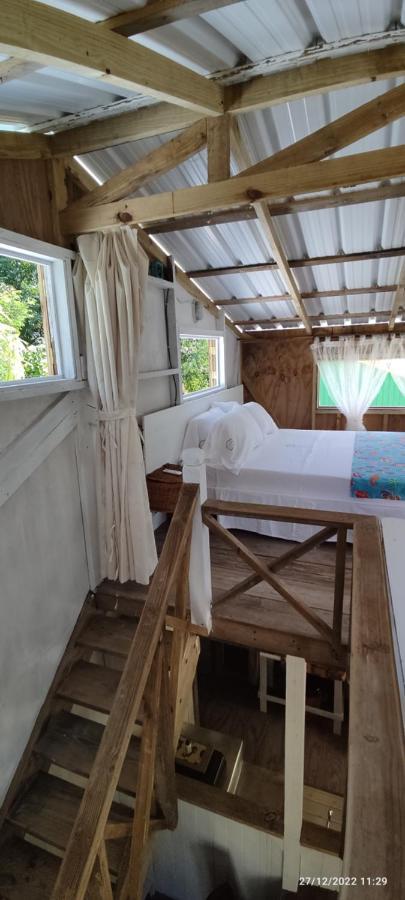 Hotel Yellow Home Providencia Isla South West Bay Екстериор снимка