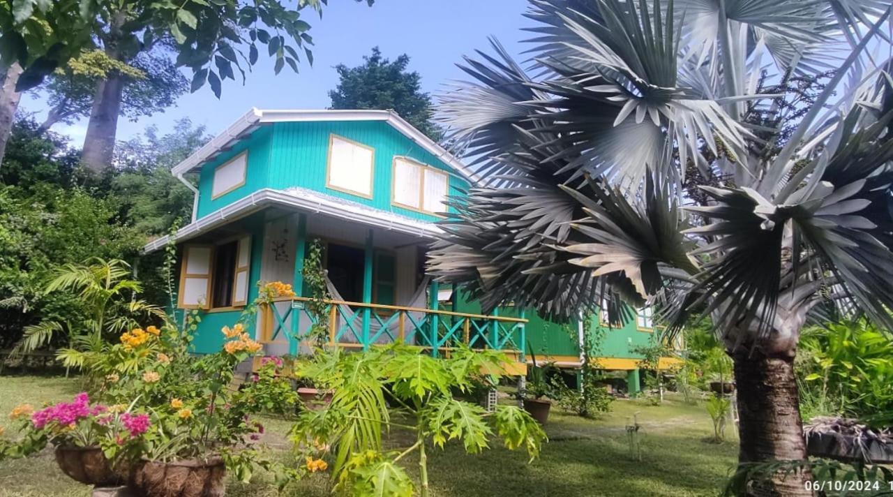 Hotel Yellow Home Providencia Isla South West Bay Екстериор снимка